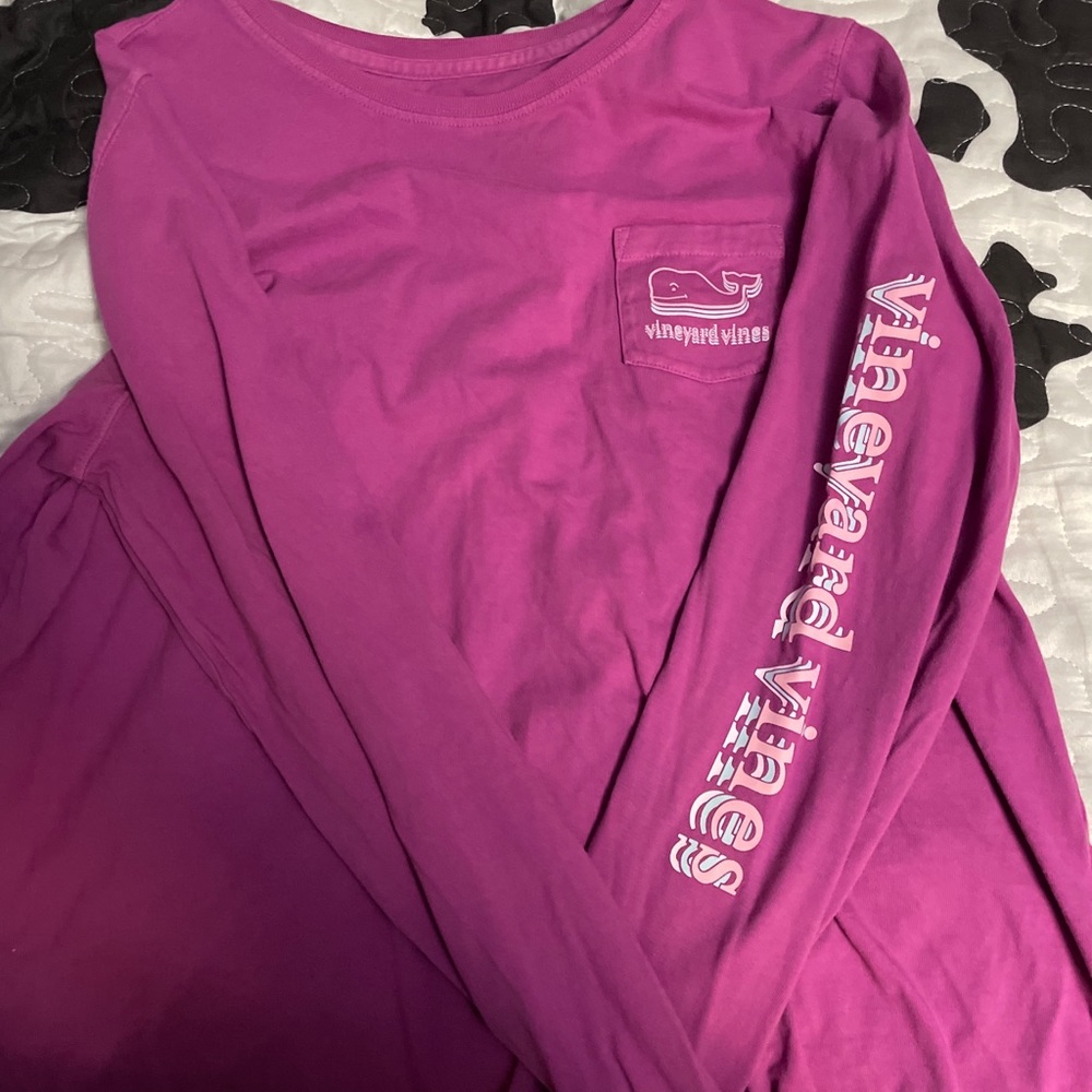 Vineyards Vines long sleeve t